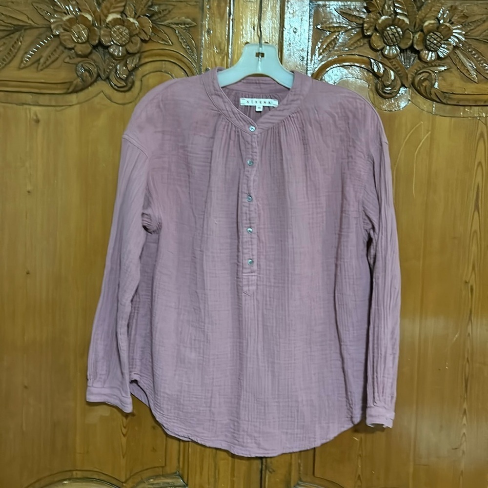 Xirena Popover Crinkle Cotton Gauze Long Sleeved Henley Top